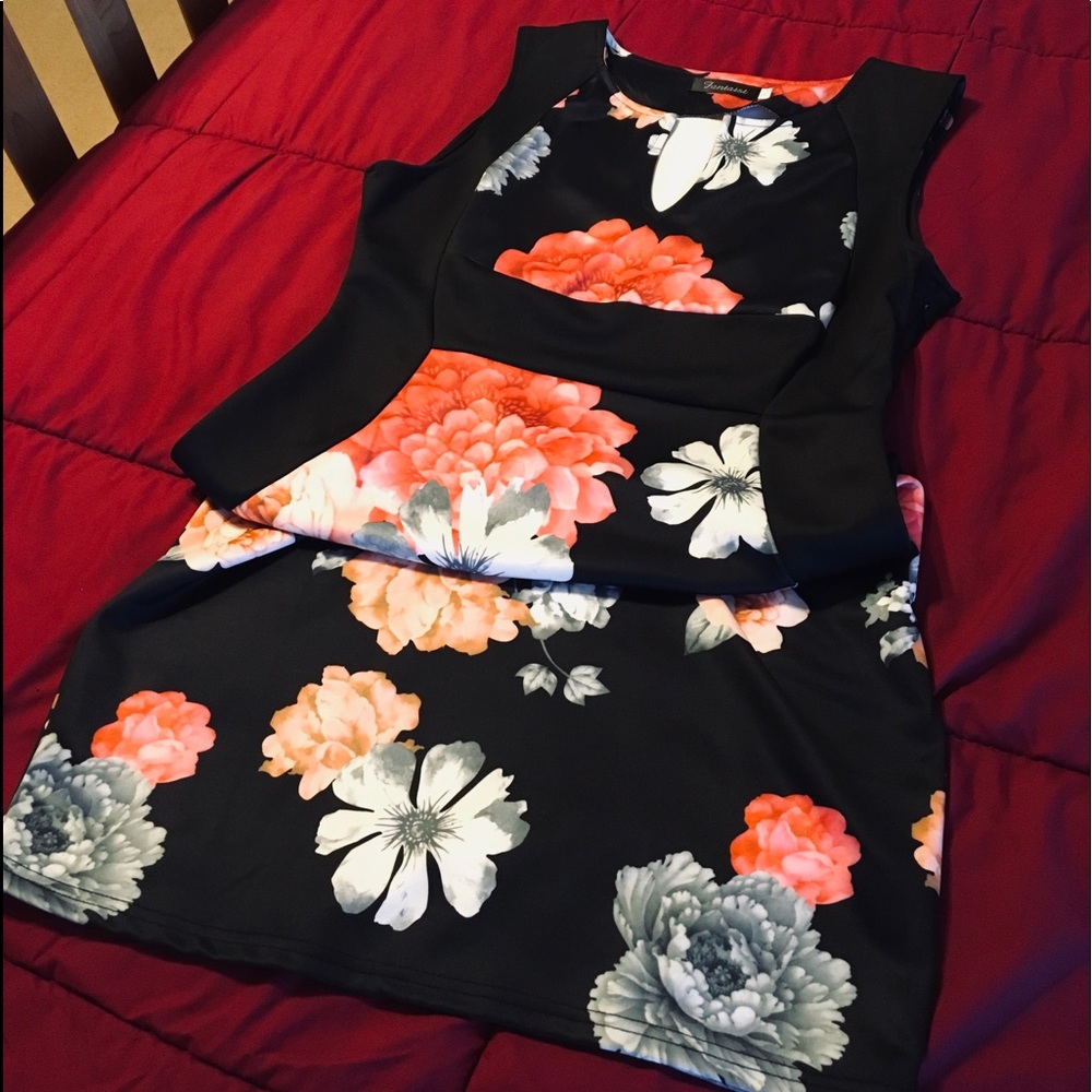 Women’s Stretchy Sleeveless Mid Calf Dress